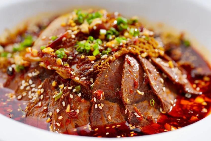 鄭州鹵味餐飲店設(shè)計(jì)公司鹵味店的現(xiàn)狀與挑戰(zhàn)(圖2) 鄭州鹵味餐飲店設(shè)計(jì)公司鹵味店的現(xiàn)狀與挑戰(zhàn)(圖2)